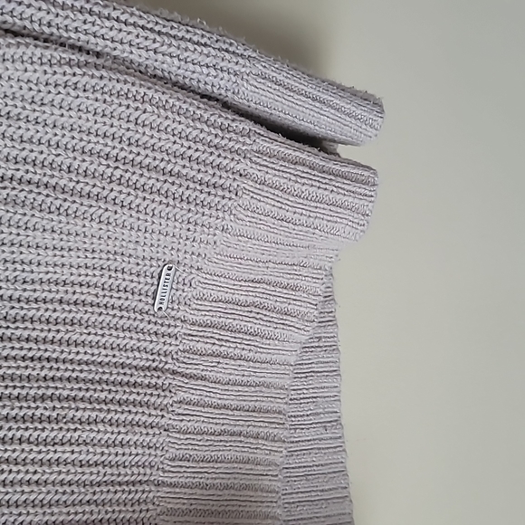 HOLLISTER OVERSIZE  LONG SLEEVE SWEATER SIZE M - Picture 4 of 11